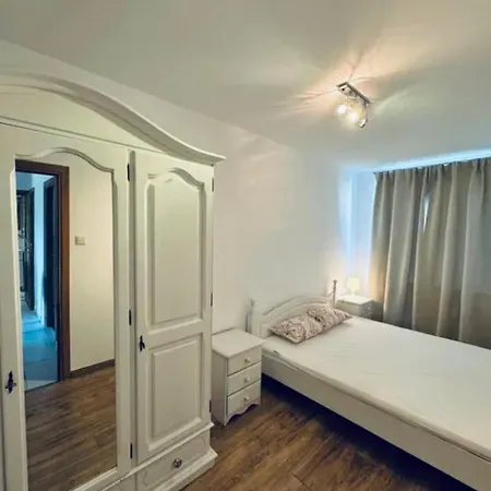 Apartmán Mieszkanie Blisko Z Natura *